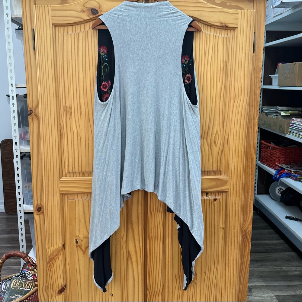 CAITE Brown Elaborate Floral Embroidered Long Vest Reversible to Solid Gray - Picture 8 of 10